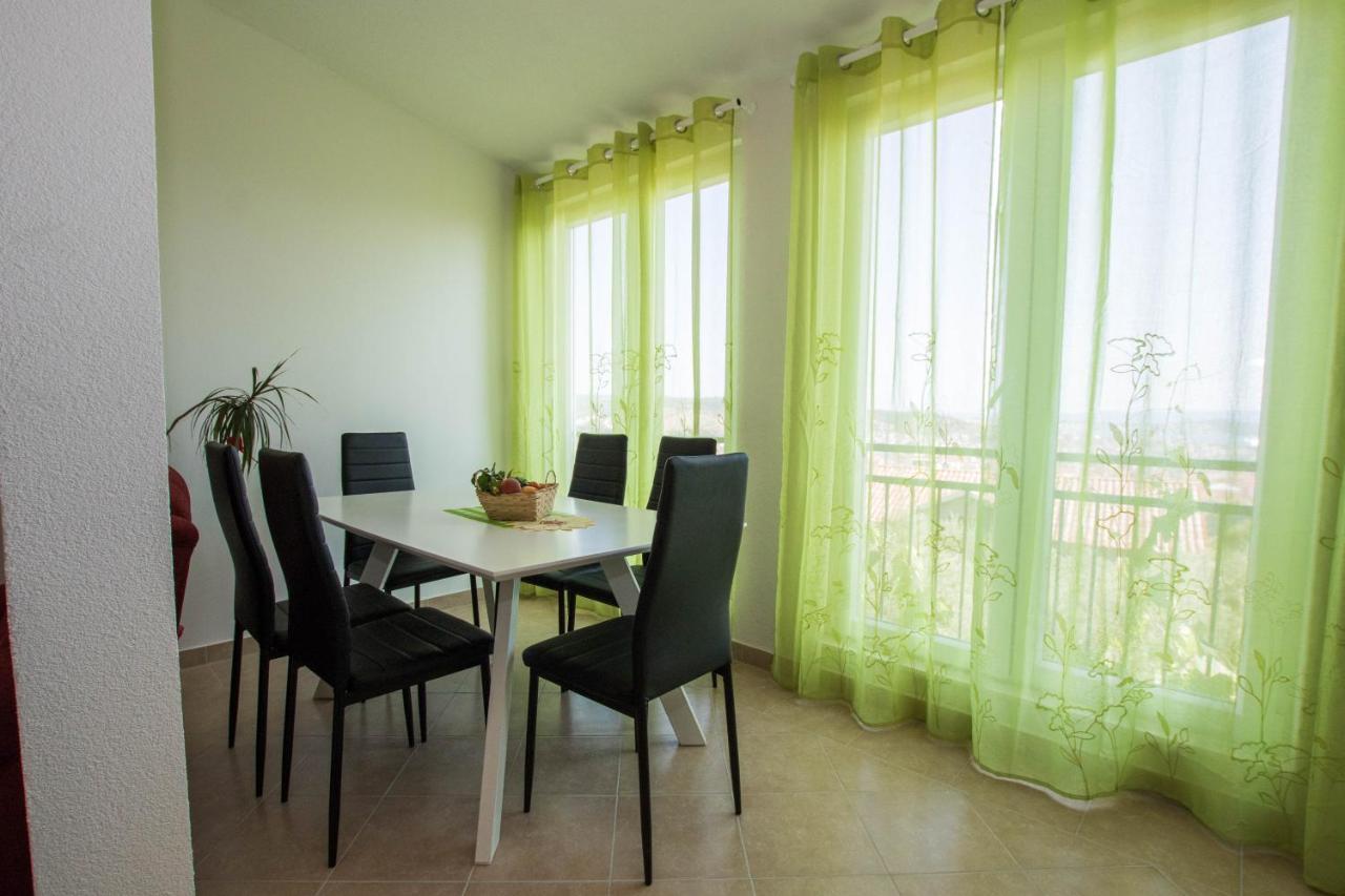Apartment Andrea Trogir Eksteriør bilde