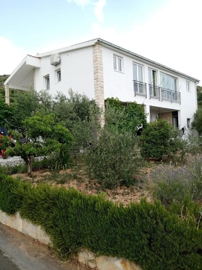 Apartment Andrea Trogir Eksteriør bilde
